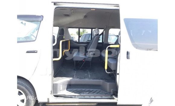Buy Import Toyota Hiace White Car in Import - Dubai in Attapeu Province Buy Import Toyota Hiace White Car in Import - Dubai in Attapeu Province
