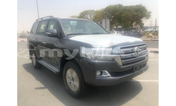 Acheter Import Voiture Toyota Land Cruiser Autre à Import - Dubai, Attapeu Province Acheter Import Voiture Toyota Land Cruiser Autre à Import - Dubai, Attapeu Province
