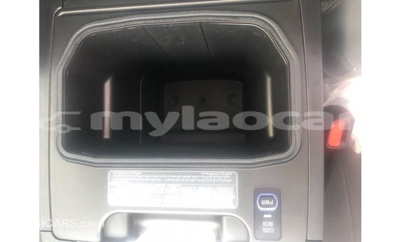 Acheter Import Voiture Toyota Land Cruiser Autre à Import - Dubai, Attapeu Province Acheter Import Voiture Toyota Land Cruiser Autre à Import - Dubai, Attapeu Province