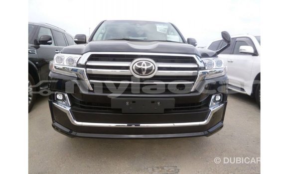 Acheter Import Voiture Toyota Land Cruiser Noir à Import - Dubai, Attapeu Province Acheter Import Voiture Toyota Land Cruiser Noir à Import - Dubai, Attapeu Province