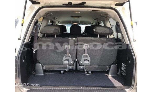 Buy Import Toyota Land Cruiser White Car in Import - Dubai in Attapeu Province Buy Import Toyota Land Cruiser White Car in Import - Dubai in Attapeu Province