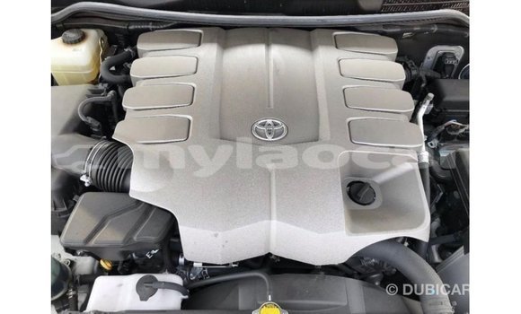 Buy Import Toyota Land Cruiser White Car in Import - Dubai in Attapeu Province Buy Import Toyota Land Cruiser White Car in Import - Dubai in Attapeu Province