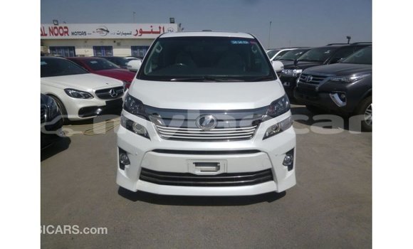 Acheter Import Voiture Toyota Vellfire Blanc à Import - Dubai, Attapeu Province Acheter Import Voiture Toyota Vellfire Blanc à Import - Dubai, Attapeu Province