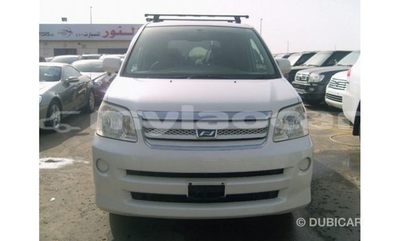 Acheter Import Voiture Toyota Noah Blanc à Import - Dubai, Attapeu Province Acheter Import Voiture Toyota Noah Blanc à Import - Dubai, Attapeu Province