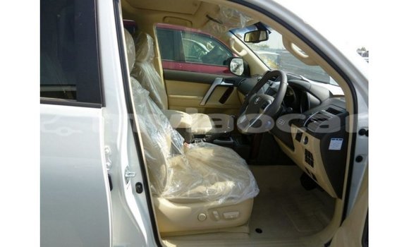 Buy Import Toyota Prado White Car in Import - Dubai in Attapeu Province Buy Import Toyota Prado White Car in Import - Dubai in Attapeu Province