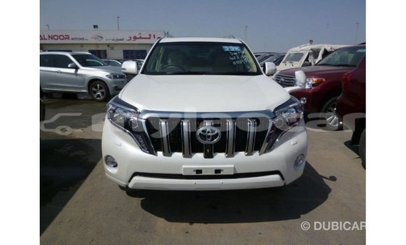 Acheter Import Voiture Toyota Prado Blanc à Import - Dubai, Attapeu Province Acheter Import Voiture Toyota Prado Blanc à Import - Dubai, Attapeu Province