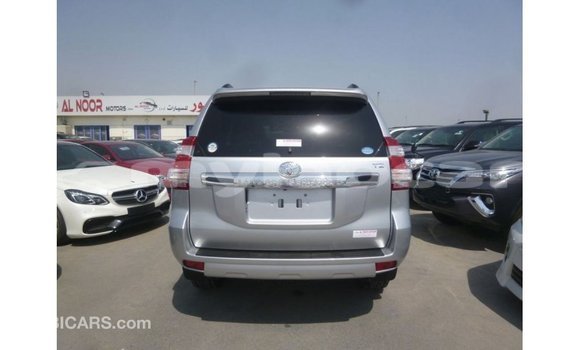 Acheter Import Voiture Toyota Prado Autre à Import - Dubai, Attapeu Province Acheter Import Voiture Toyota Prado Autre à Import - Dubai, Attapeu Province