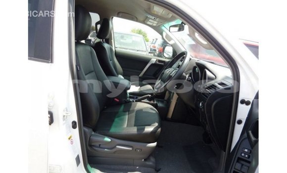 Buy Import Toyota Prado White Car in Import - Dubai in Attapeu Province Buy Import Toyota Prado White Car in Import - Dubai in Attapeu Province
