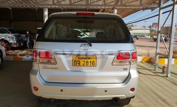Buy Used Toyota Fortuner Silver Car in Vientiane in Vientiane Province