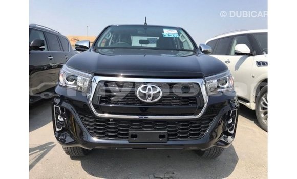 Acheter Import Voiture Toyota Hilux Noir à Import - Dubai, Attapeu Province Acheter Import Voiture Toyota Hilux Noir à Import - Dubai, Attapeu Province
