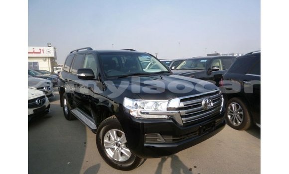 ຊື້ ການ ນຳ ເຂົ້າ Toyota Land Cruiser Black ລົດ ໃນ Import - Dubai ໃນ Attapeu Province