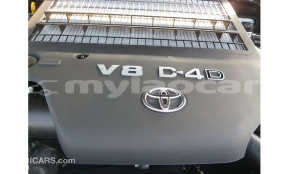 ຊື້ ການ ນຳ ເຂົ້າ Toyota Land Cruiser Black ລົດ ໃນ Import - Dubai ໃນ Attapeu Province ຊື້ ການ ນຳ ເຂົ້າ Toyota Land Cruiser Black ລົດ ໃນ Import - Dubai ໃນ Attapeu Province