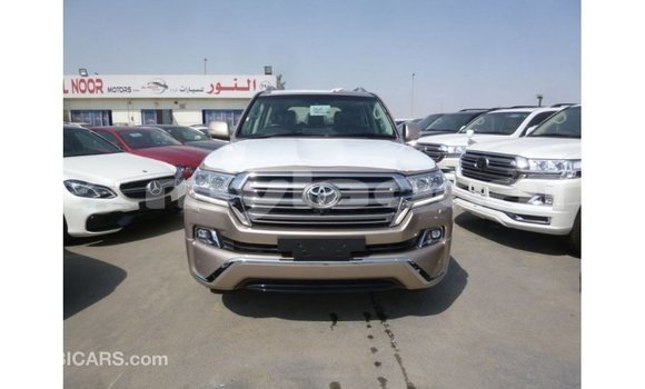Acheter Import Voiture Toyota Land Cruiser Autre à Import - Dubai, Attapeu Province Acheter Import Voiture Toyota Land Cruiser Autre à Import - Dubai, Attapeu Province