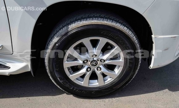 Buy Import Toyota Land Cruiser White Car in Import - Dubai in Attapeu Province Buy Import Toyota Land Cruiser White Car in Import - Dubai in Attapeu Province