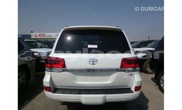 Buy Import Toyota Land Cruiser White Car in Import - Dubai in Attapeu Province Buy Import Toyota Land Cruiser White Car in Import - Dubai in Attapeu Province