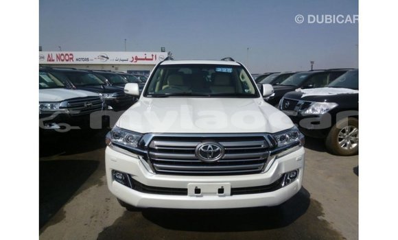 Buy Import Toyota Land Cruiser White Car in Import - Dubai in Attapeu Province Buy Import Toyota Land Cruiser White Car in Import - Dubai in Attapeu Province