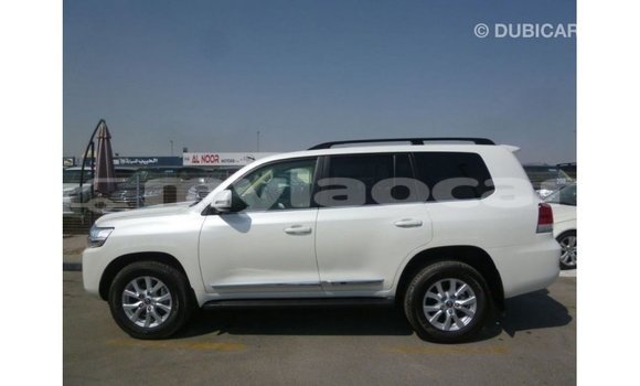 Buy Import Toyota Land Cruiser White Car in Import - Dubai in Attapeu Province Buy Import Toyota Land Cruiser White Car in Import - Dubai in Attapeu Province