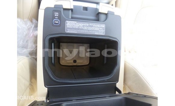 Acheter Import Voiture Toyota Land Cruiser Autre à Import - Dubai, Attapeu Province Acheter Import Voiture Toyota Land Cruiser Autre à Import - Dubai, Attapeu Province