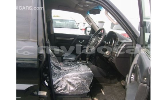 Buy Import Mitsubishi Pajero Black Car in Import - Dubai in Attapeu Province Buy Import Mitsubishi Pajero Black Car in Import - Dubai in Attapeu Province
