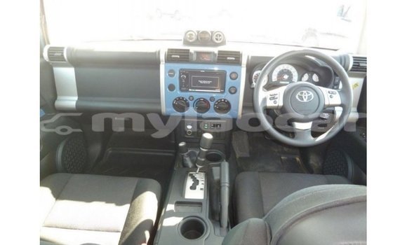 Buy Import Toyota FJ Cruiser Blue Car in Import - Dubai in Attapeu Province Buy Import Toyota FJ Cruiser Blue Car in Import - Dubai in Attapeu Province