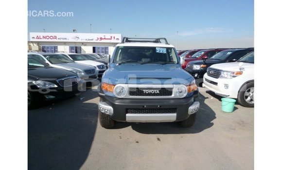 Buy Import Toyota FJ Cruiser Blue Car in Import - Dubai in Attapeu Province Buy Import Toyota FJ Cruiser Blue Car in Import - Dubai in Attapeu Province