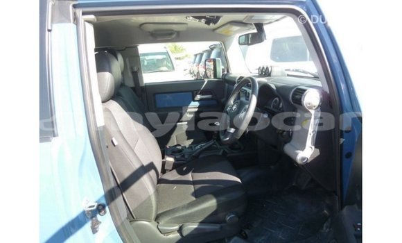 Buy Import Toyota FJ Cruiser Blue Car in Import - Dubai in Attapeu Province Buy Import Toyota FJ Cruiser Blue Car in Import - Dubai in Attapeu Province