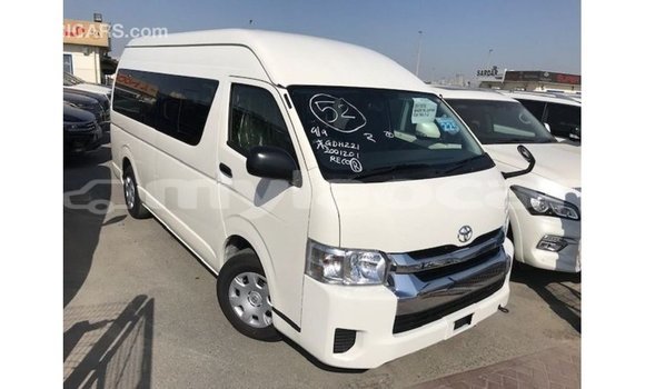 ຊື້ ການ ນຳ ເຂົ້າ Toyota Hiace White ລົດ ໃນ Import - Dubai ໃນ Attapeu Province ຊື້ ການ ນຳ ເຂົ້າ Toyota Hiace White ລົດ ໃນ Import - Dubai ໃນ Attapeu Province