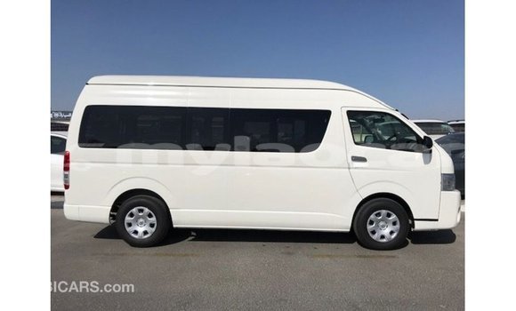 ຊື້ ການ ນຳ ເຂົ້າ Toyota Hiace White ລົດ ໃນ Import - Dubai ໃນ Attapeu Province ຊື້ ການ ນຳ ເຂົ້າ Toyota Hiace White ລົດ ໃນ Import - Dubai ໃນ Attapeu Province