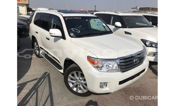 Buy Import Toyota Land Cruiser White Car in Import - Dubai in Attapeu Province Buy Import Toyota Land Cruiser White Car in Import - Dubai in Attapeu Province