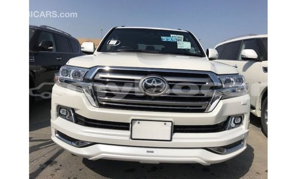 Buy Import Toyota Land Cruiser White Car in Import - Dubai in Attapeu Province Buy Import Toyota Land Cruiser White Car in Import - Dubai in Attapeu Province