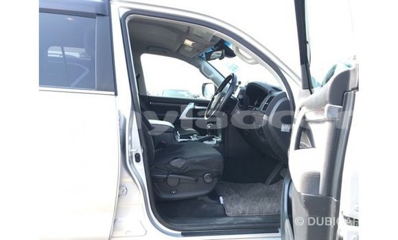 Acheter Import Voiture Toyota Land Cruiser Autre à Import - Dubai, Attapeu Province Acheter Import Voiture Toyota Land Cruiser Autre à Import - Dubai, Attapeu Province