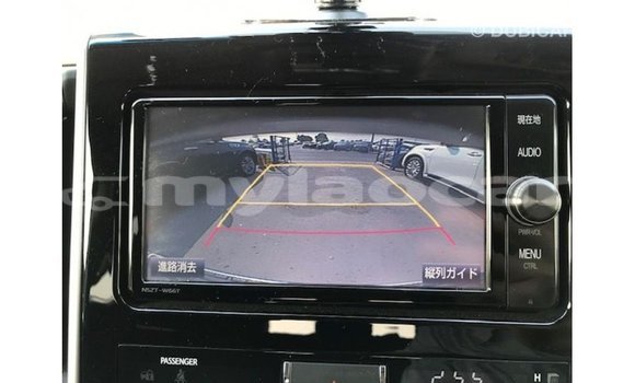 Acheter Import Voiture Toyota Land Cruiser Autre à Import - Dubai, Attapeu Province Acheter Import Voiture Toyota Land Cruiser Autre à Import - Dubai, Attapeu Province