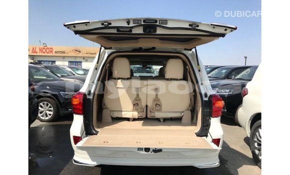 Buy Import Toyota Land Cruiser White Car in Import - Dubai in Attapeu Province Buy Import Toyota Land Cruiser White Car in Import - Dubai in Attapeu Province