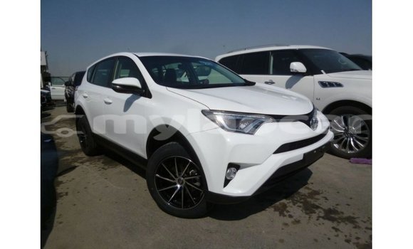 Buy Import Toyota 4Runner White Car in Import - Dubai in Attapeu Province Buy Import Toyota 4Runner White Car in Import - Dubai in Attapeu Province