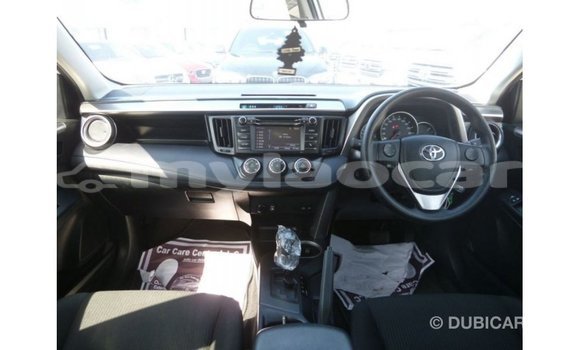 Buy Import Toyota 4Runner White Car in Import - Dubai in Attapeu Province Buy Import Toyota 4Runner White Car in Import - Dubai in Attapeu Province