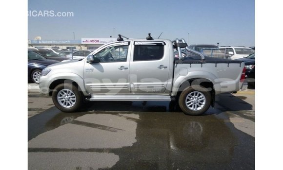 Buy Import Toyota Hilux Other Car in Import - Dubai in Attapeu Province Buy Import Toyota Hilux Other Car in Import - Dubai in Attapeu Province