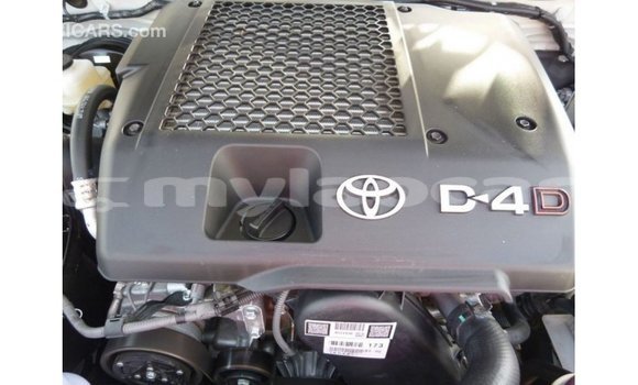 Buy Import Toyota Hilux Other Car in Import - Dubai in Attapeu Province Buy Import Toyota Hilux Other Car in Import - Dubai in Attapeu Province