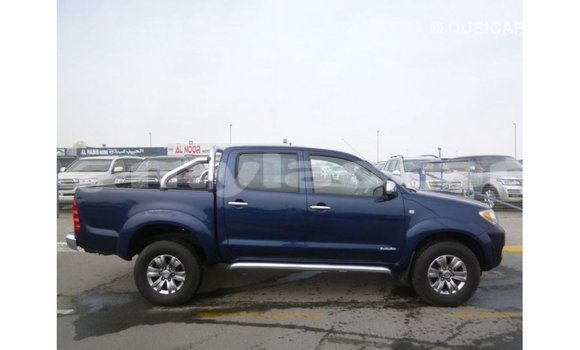 Buy Import Toyota Hilux Blue Car in Import - Dubai in Attapeu Province Buy Import Toyota Hilux Blue Car in Import - Dubai in Attapeu Province
