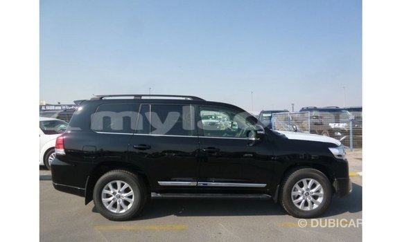 Acheter Import Voiture Toyota Land Cruiser Noir à Import - Dubai, Attapeu Province Acheter Import Voiture Toyota Land Cruiser Noir à Import - Dubai, Attapeu Province