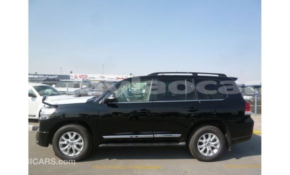 Acheter Import Voiture Toyota Land Cruiser Noir à Import - Dubai, Attapeu Province Acheter Import Voiture Toyota Land Cruiser Noir à Import - Dubai, Attapeu Province
