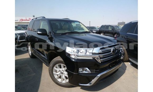 Acheter Import Voiture Toyota Land Cruiser Noir à Import - Dubai, Attapeu Province Acheter Import Voiture Toyota Land Cruiser Noir à Import - Dubai, Attapeu Province