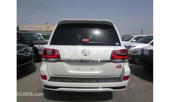 Buy Import Toyota Land Cruiser White Car in Import - Dubai in Attapeu Province Buy Import Toyota Land Cruiser White Car in Import - Dubai in Attapeu Province