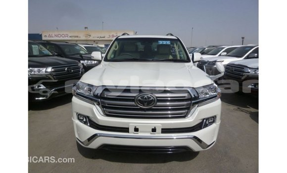 Buy Import Toyota Land Cruiser White Car in Import - Dubai in Attapeu Province Buy Import Toyota Land Cruiser White Car in Import - Dubai in Attapeu Province