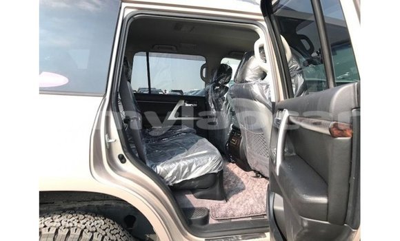 Buy Import Toyota Land Cruiser Other Car in Import - Dubai in Attapeu Province Buy Import Toyota Land Cruiser Other Car in Import - Dubai in Attapeu Province