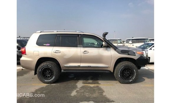 Buy Import Toyota Land Cruiser Other Car in Import - Dubai in Attapeu Province Buy Import Toyota Land Cruiser Other Car in Import - Dubai in Attapeu Province