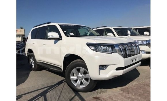 Buy Import Toyota Prado White Car in Import - Dubai in Attapeu Province