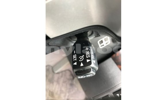 ຊື້ ການ ນຳ ເຂົ້າ Toyota Land Cruiser White ລົດ ໃນ Import - Dubai ໃນ Attapeu Province ຊື້ ການ ນຳ ເຂົ້າ Toyota Land Cruiser White ລົດ ໃນ Import - Dubai ໃນ Attapeu Province