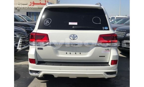 ຊື້ ການ ນຳ ເຂົ້າ Toyota Land Cruiser White ລົດ ໃນ Import - Dubai ໃນ Attapeu Province ຊື້ ການ ນຳ ເຂົ້າ Toyota Land Cruiser White ລົດ ໃນ Import - Dubai ໃນ Attapeu Province