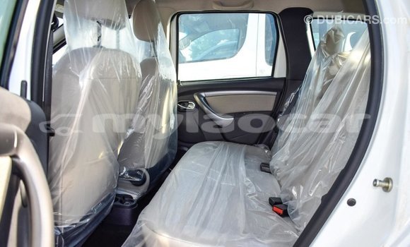 Buy Import Renault Duster White Car in Import - Dubai in Attapeu Province Buy Import Renault Duster White Car in Import - Dubai in Attapeu Province