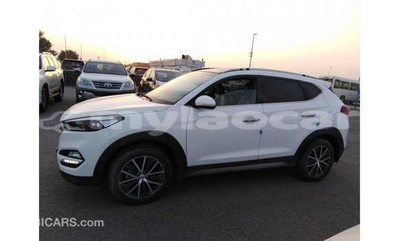 Buy Import Hyundai Tucson White Car in Import - Dubai in Attapeu Province Buy Import Hyundai Tucson White Car in Import - Dubai in Attapeu Province